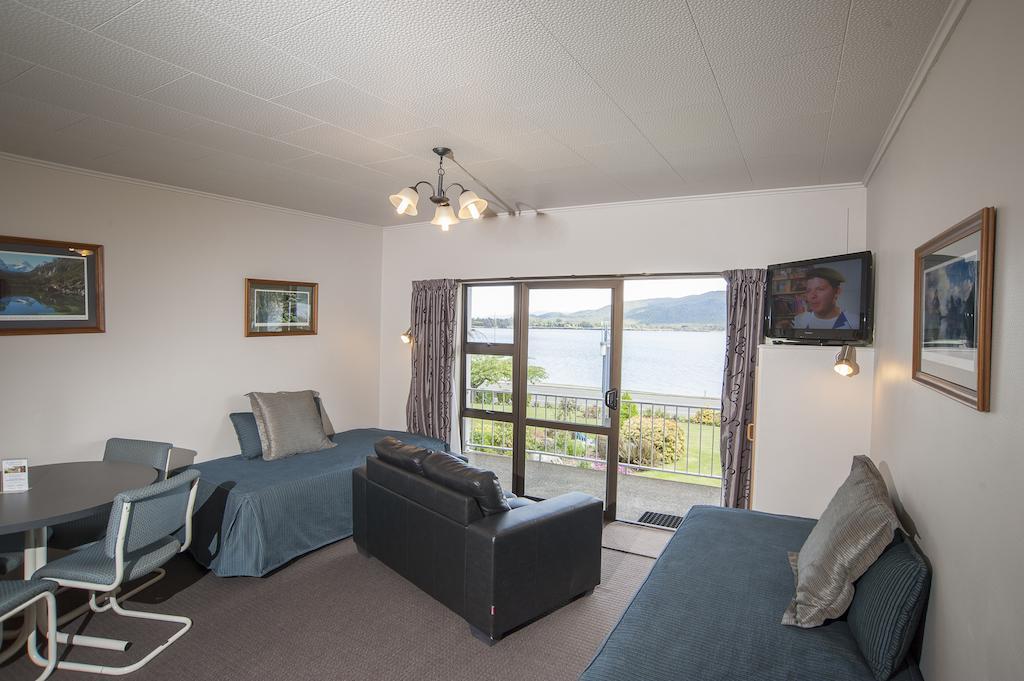 Lakeside Motel & Apartments Te Anau Oda fotoğraf