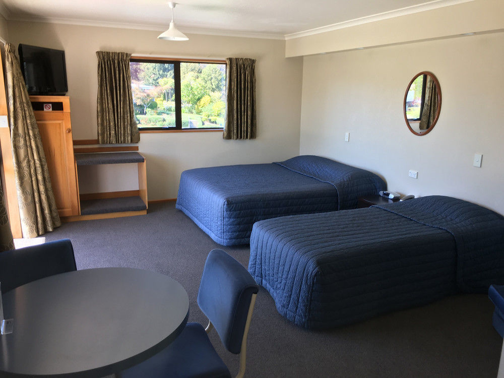 Lakeside Motel & Apartments Te Anau Dış mekan fotoğraf