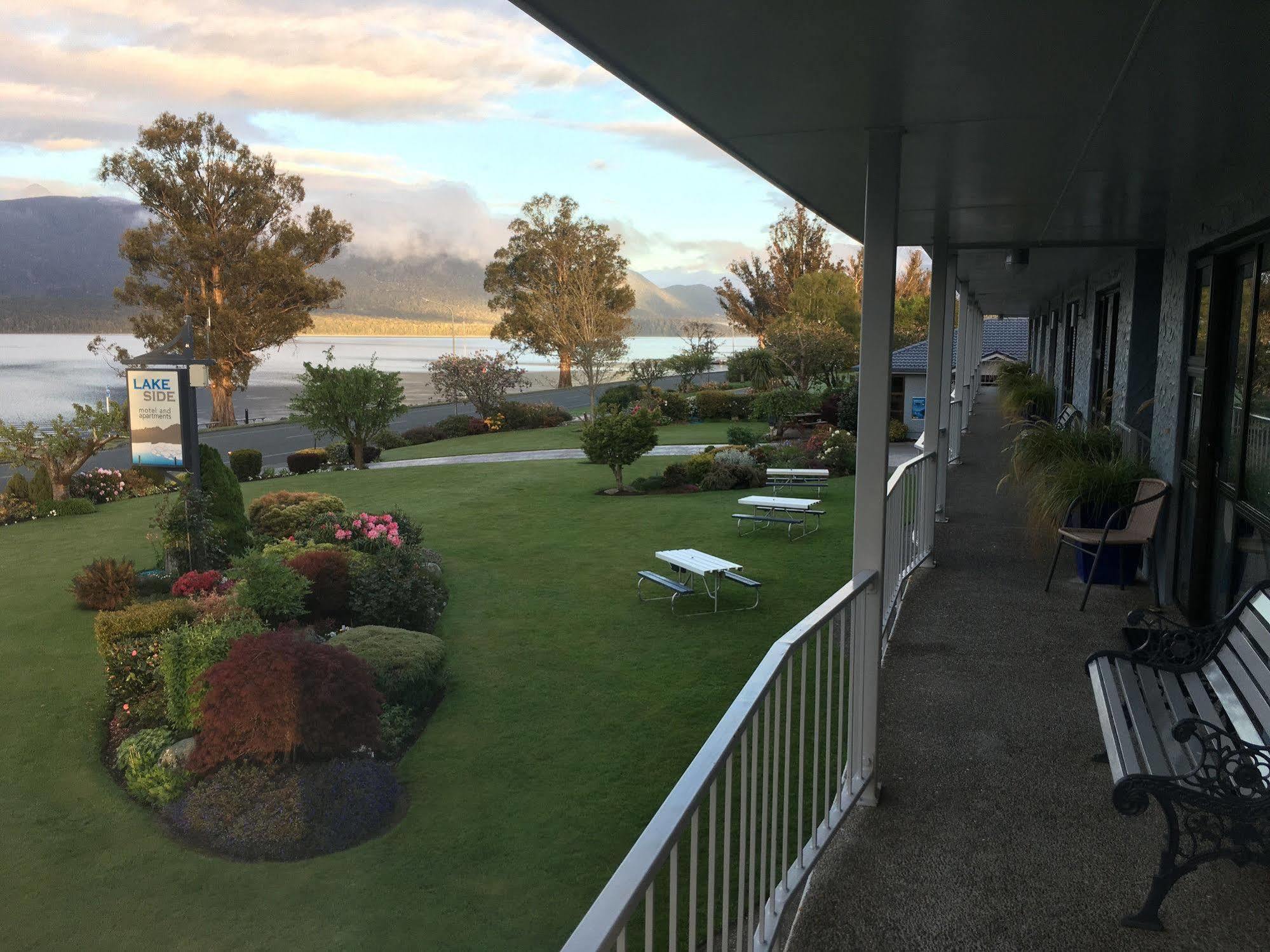 Lakeside Motel & Apartments Te Anau Dış mekan fotoğraf