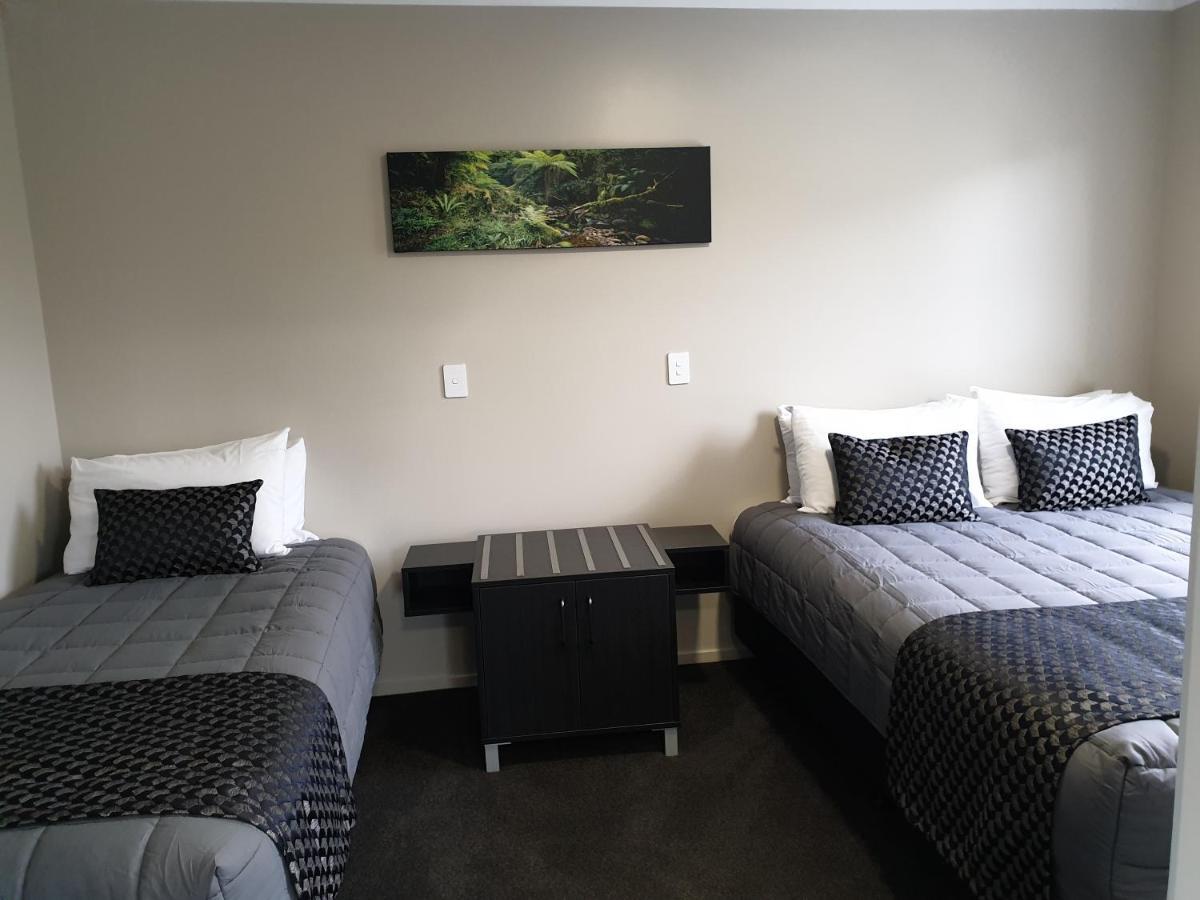 Lakeside Motel & Apartments Te Anau Dış mekan fotoğraf